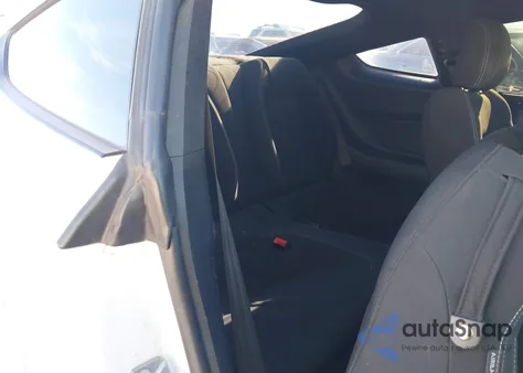 2020 Ford Mustang Ecoboost Fastback z USA, uszkodzony, nr VIN 1FA6P8TH8L5145533